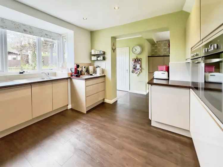 Detached house For Sale in Bassetlaw, England