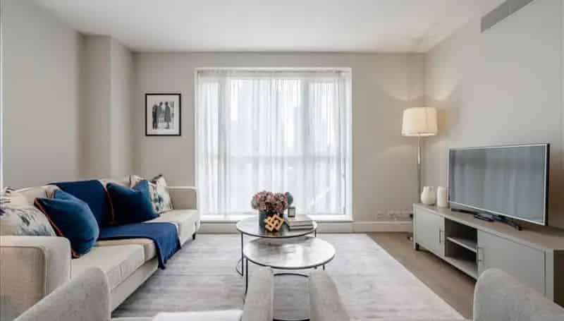 2 Bedroom Flat To Let Westferry Circus London