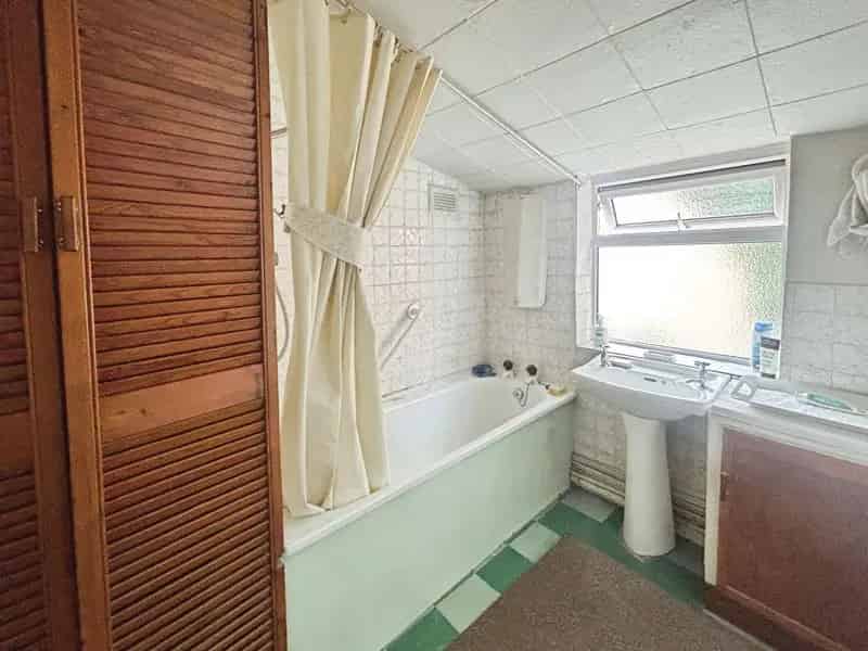 3 Bedroom Terreced House to Rent