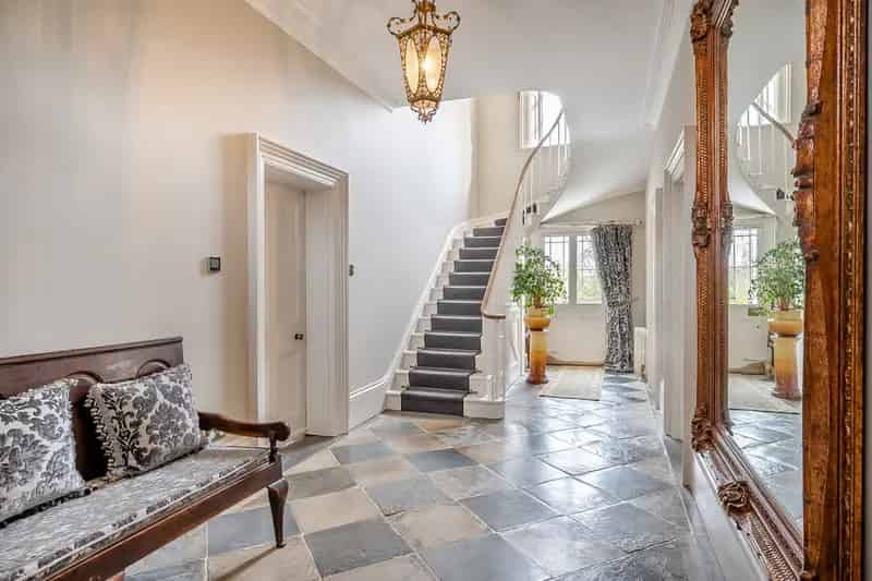 7 Bedroom Detached Grade II Listed Georgian House Towcester