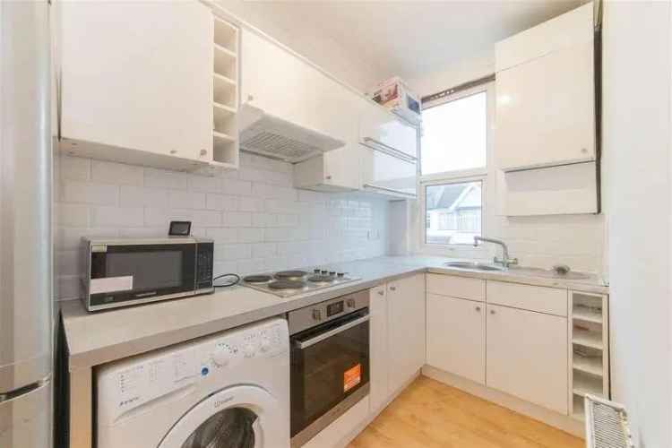 2 bed flat for sale