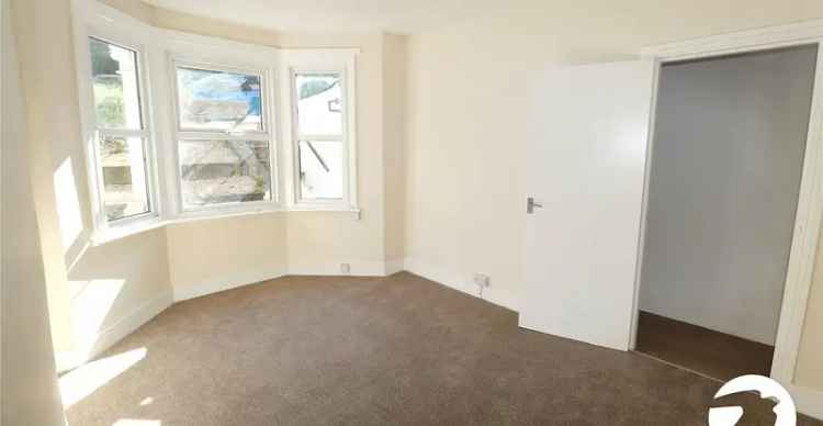 2 Bedroom Maisonette Near Belvedere Station - First Time Buyers
