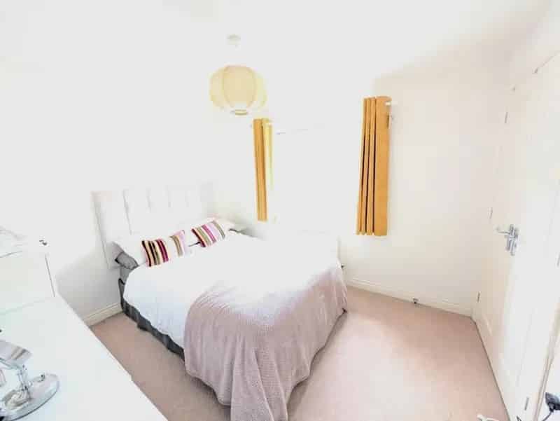 4 Bed Detached House For Sale