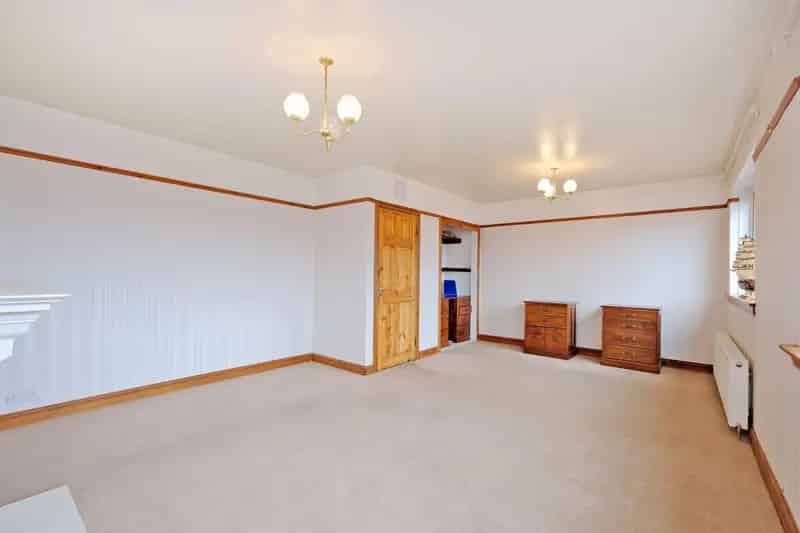 4 Bedroom Semi Detached House Near Stonehaven Train Station