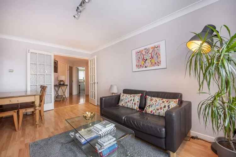 2 Bedroom Flat to Rent in Putney - Modern & Convenient