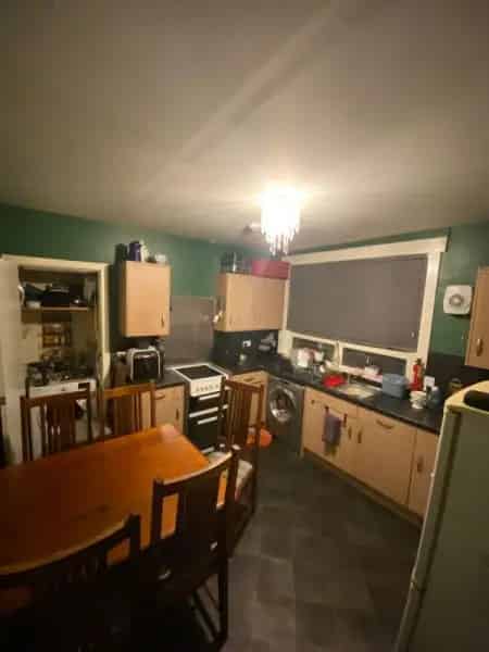 4 Bed Village House with Garden - Needs Work