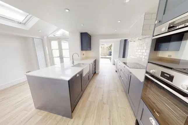 4 Bedroom Edwardian House Barnes London