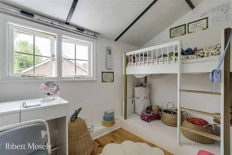 2 Bed Period Cottage For Sale