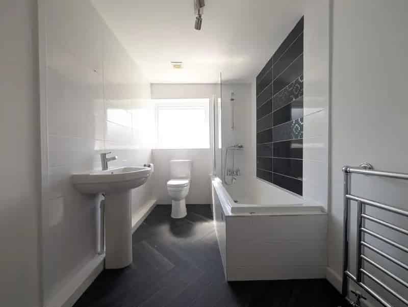 4 Bed Semi-Detached House for Sale