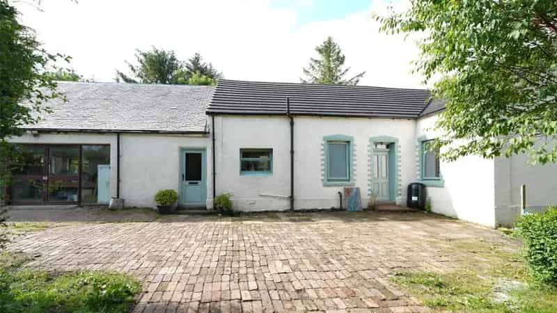 Seaview House: 4-Bedroom Cottage with Panoramic Views and Extensive Gardens