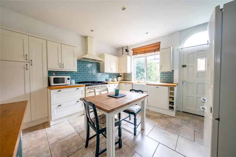 Spacious Victorian Cottage in Chapel Allerton