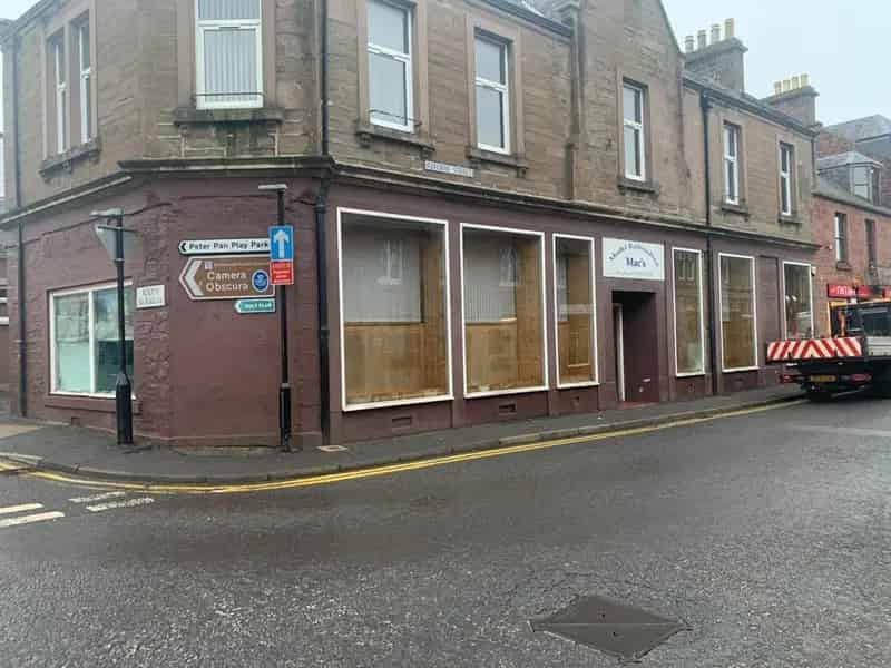 Ground and Basement Commercial Unit in Stone Terrace