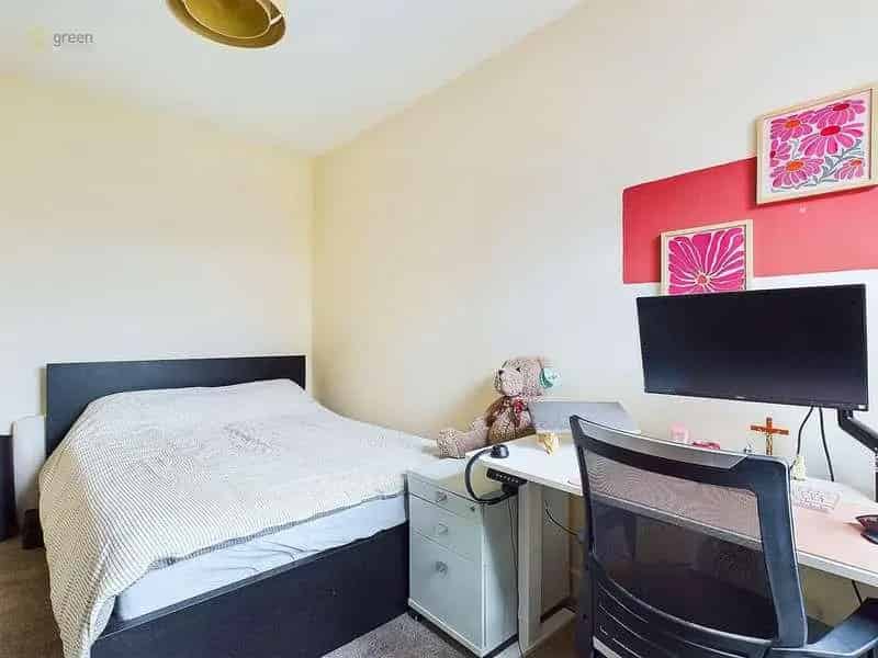 2 Bed Semi-Detached House For Sale