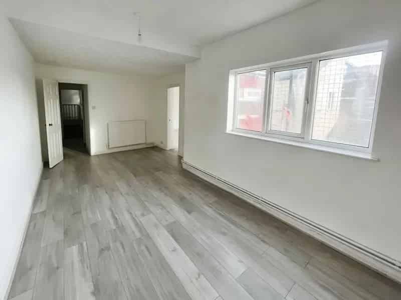 4 bedroom  Flat to rent, Grimsby, Lincolnshire, DN31