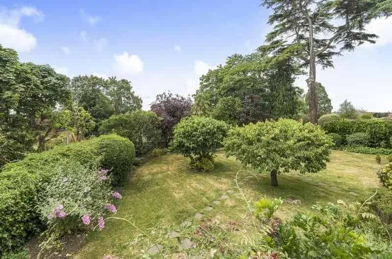 4 Bed House for Sale in Old Windsor