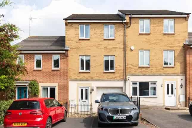 3 Bedroom Townhouse for Sale in Horfield Bristol