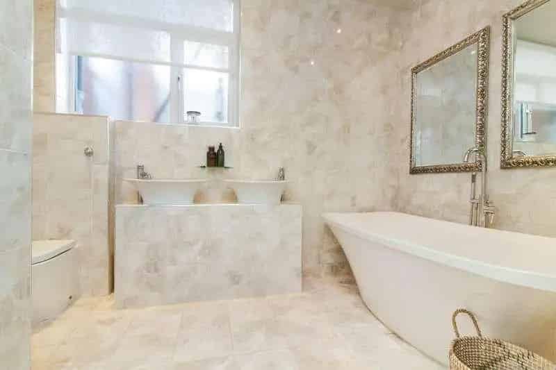 4 bed flat for sale