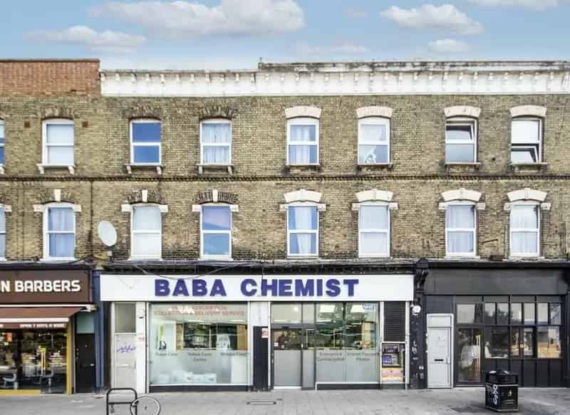 One Bedroom Flat in Brixton Period Mansion Block