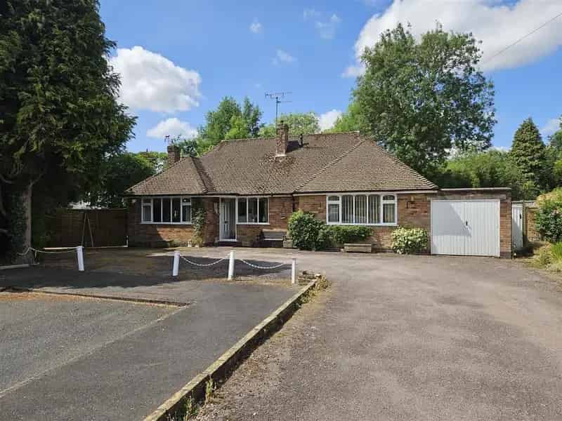 2 Bedroom Detached Bungalow for Sale
