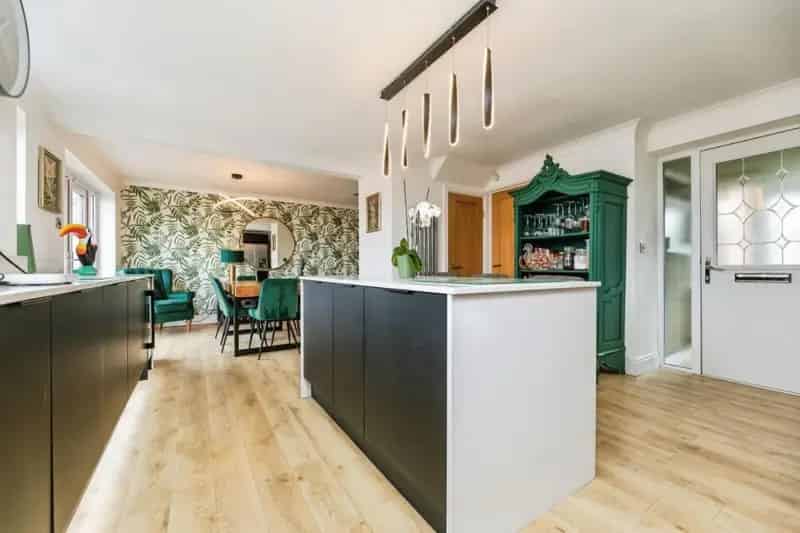 4 5 Bed Semi Detached House for Sale