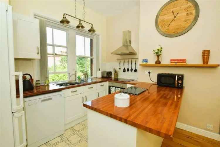 3 Bed Sea View Apartment Scarborough