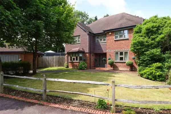 5 Bedroom Family Home Oxshott Surrey