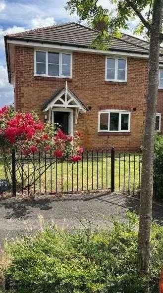 Beautiful Semi Detached House Decorated to Perfection