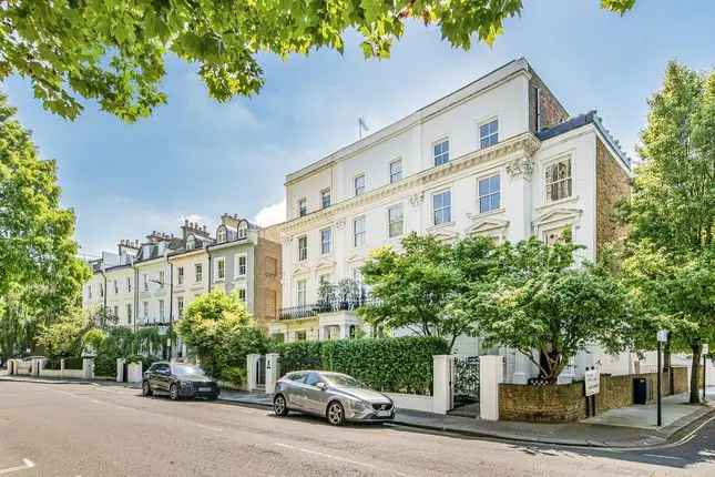 Flat for sale in Talbot Road, London W2