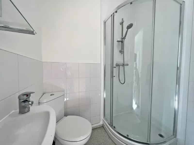 1 bedroom Flat
 To Rent