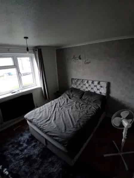 Spacious 2 Bed Flat Ideal for Couples or Small Family