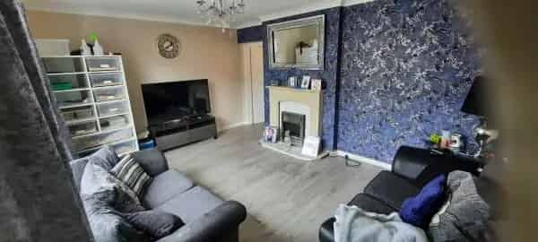 3 Bedroom Semi Detached House Swap for 3/4 Bedroom