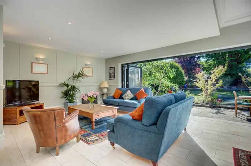 7 Bedroom Detached House Hove Period Features Large Garden Parking
