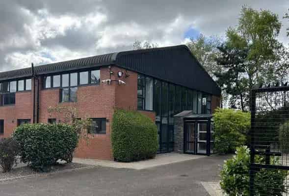 Excellent Office & Warehouse Facility Belfast
