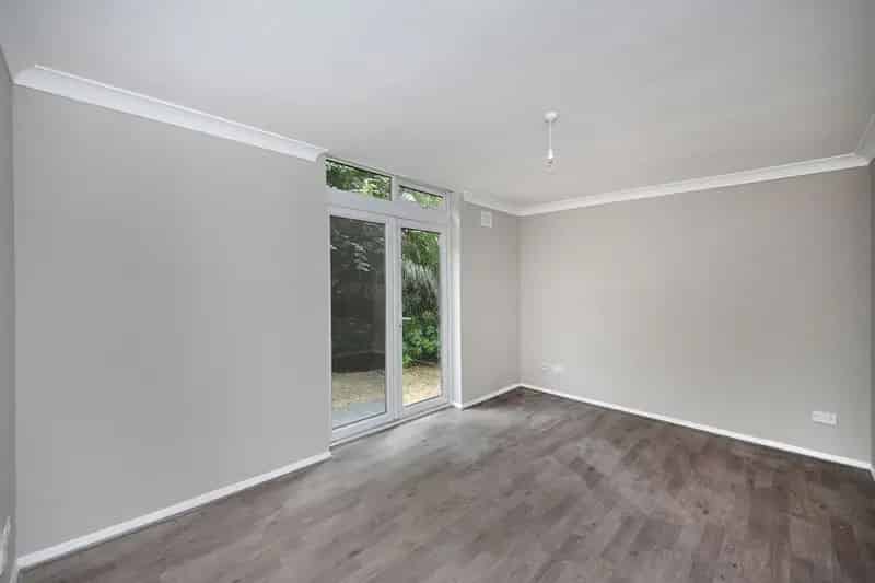 1 Bedroom Apartment House to Rent