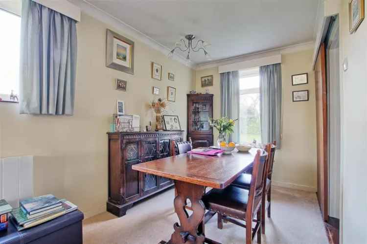 3 bedroom flat for sale