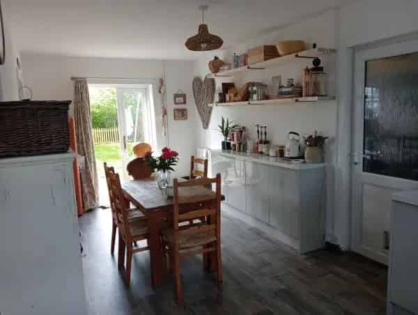 3 Bed Semi Detached House Large Garden Parking Summer 2020