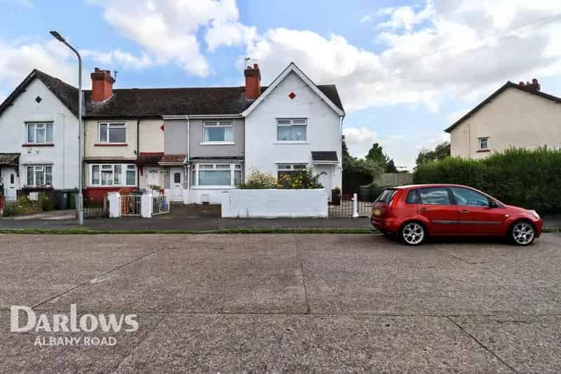 2 Bedroom End of Terrace House for Sale