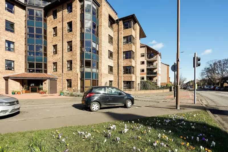 2 Bedroom Flat to Rent