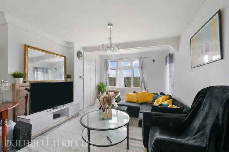 3 Bed Flat near Herne Hill Station - Open Plan Living & Balcony