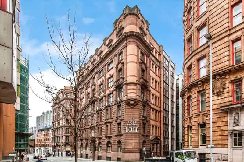 2 Bedroom Flat for Sale Manchester M1 Newly Renovated Apartment