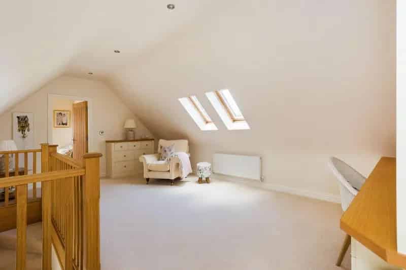 4 Bed Detached House For Sale