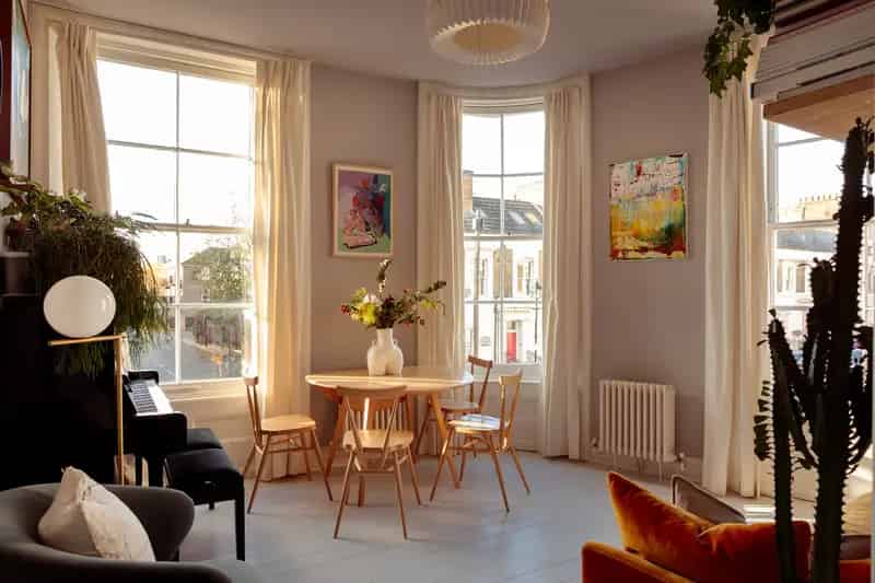 2-Bed Apartment Stepney East London Renovated Victorian Pub