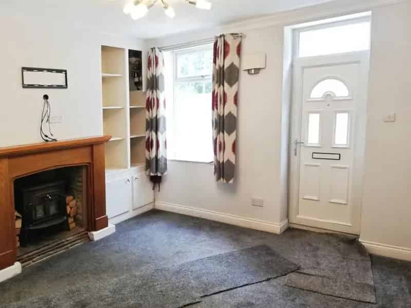 2 Bedroom Mid Terrace House to Rent Darfield South Yorkshire