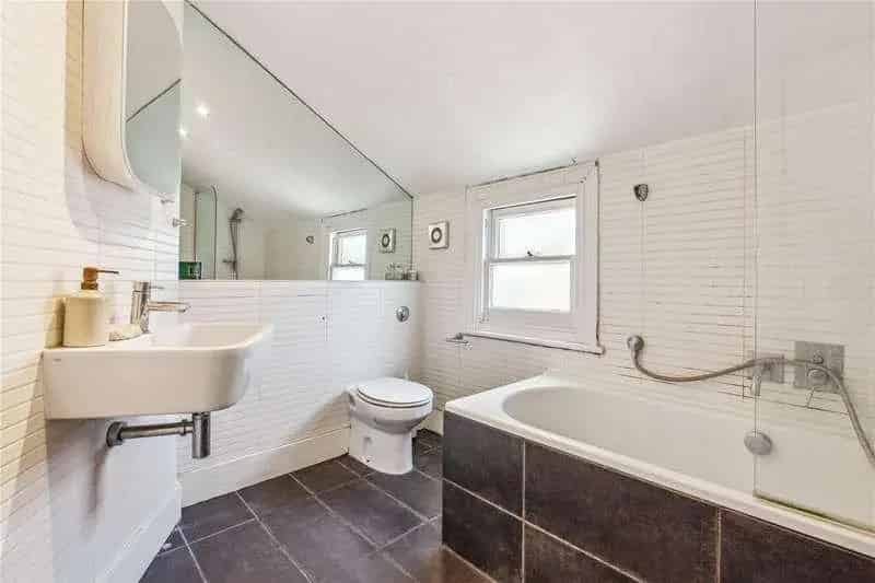 5 Bed House for Sale near Clapham Common