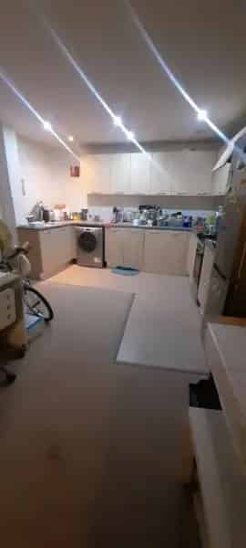 Convenient First Floor Property Near Rail Station and Amenities