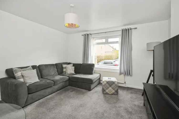 2 Bedroom Flat House to Rent in Gilmerton
