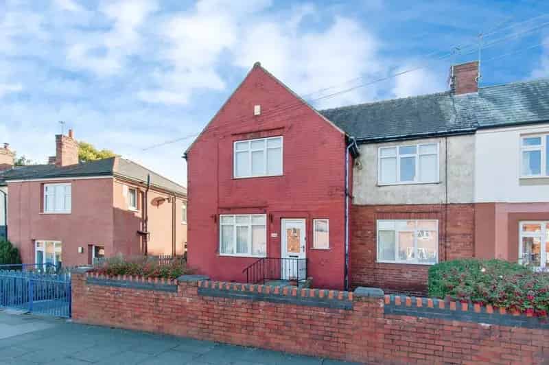 3 Bedroom Semi Detached House to Rent Castleford WF10