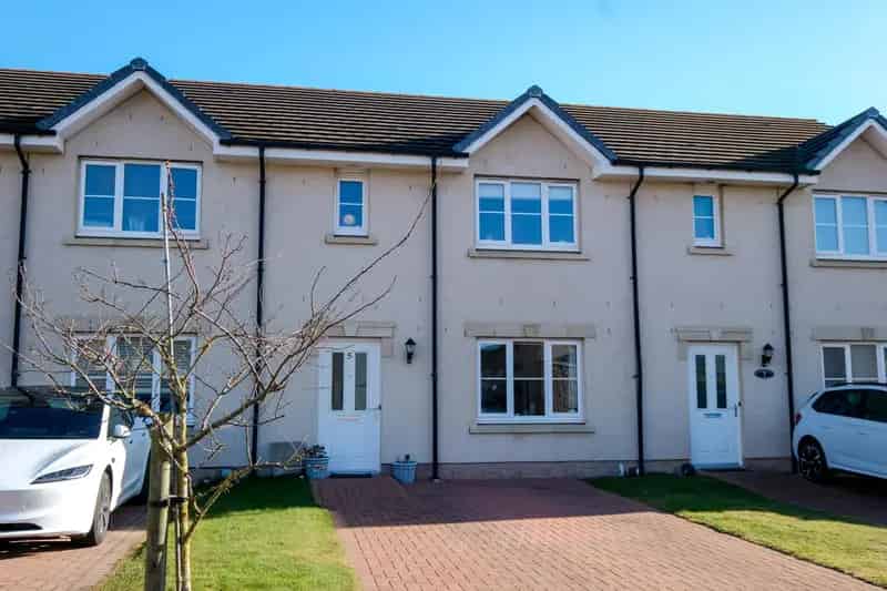 Three Bedroom Mid Terraced Villa Portlethen