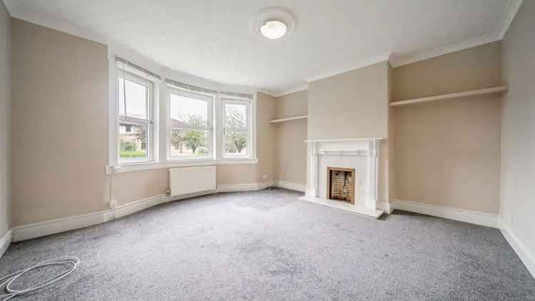 Ground Floor Flat Dumbarton Near Amenities Two Double Bedrooms