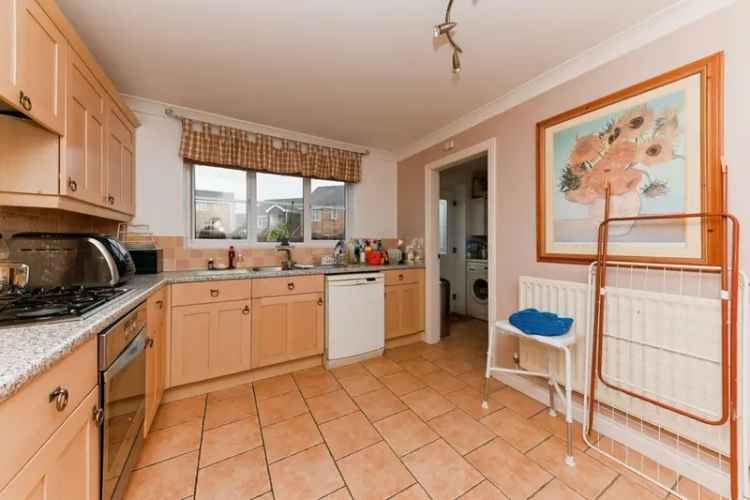 4 Bedroom Detached House in Peaceful Cul-de-sac